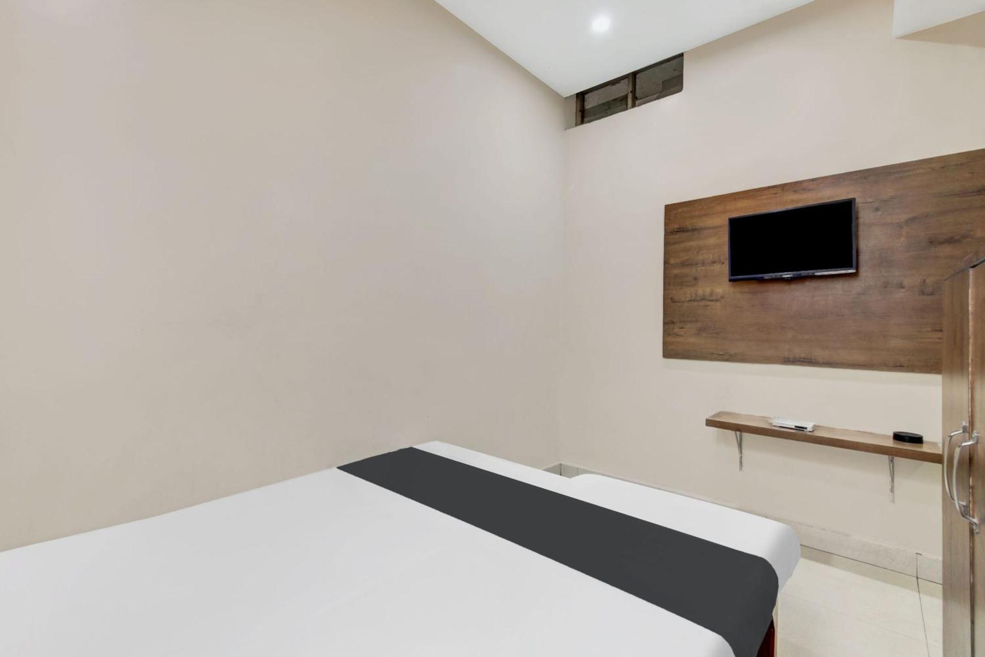 Hotel Spot On Shree Ram Residency Hubli Exterior foto